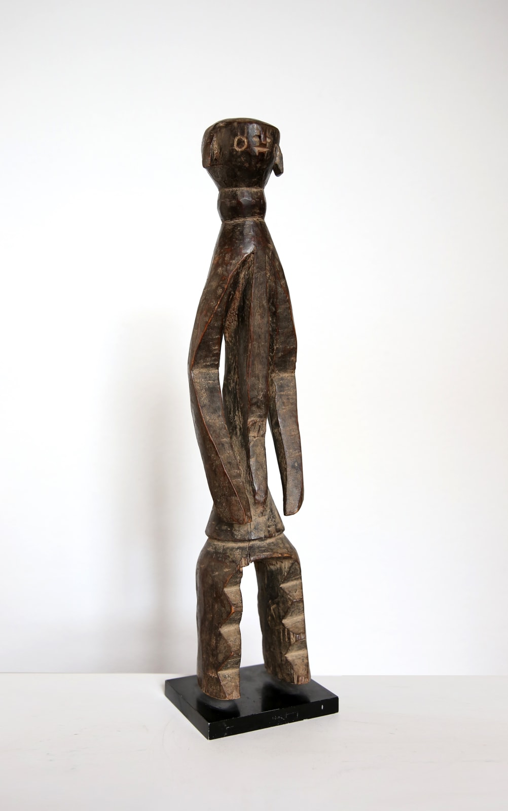 Anonymous Mumuye artist, Figure