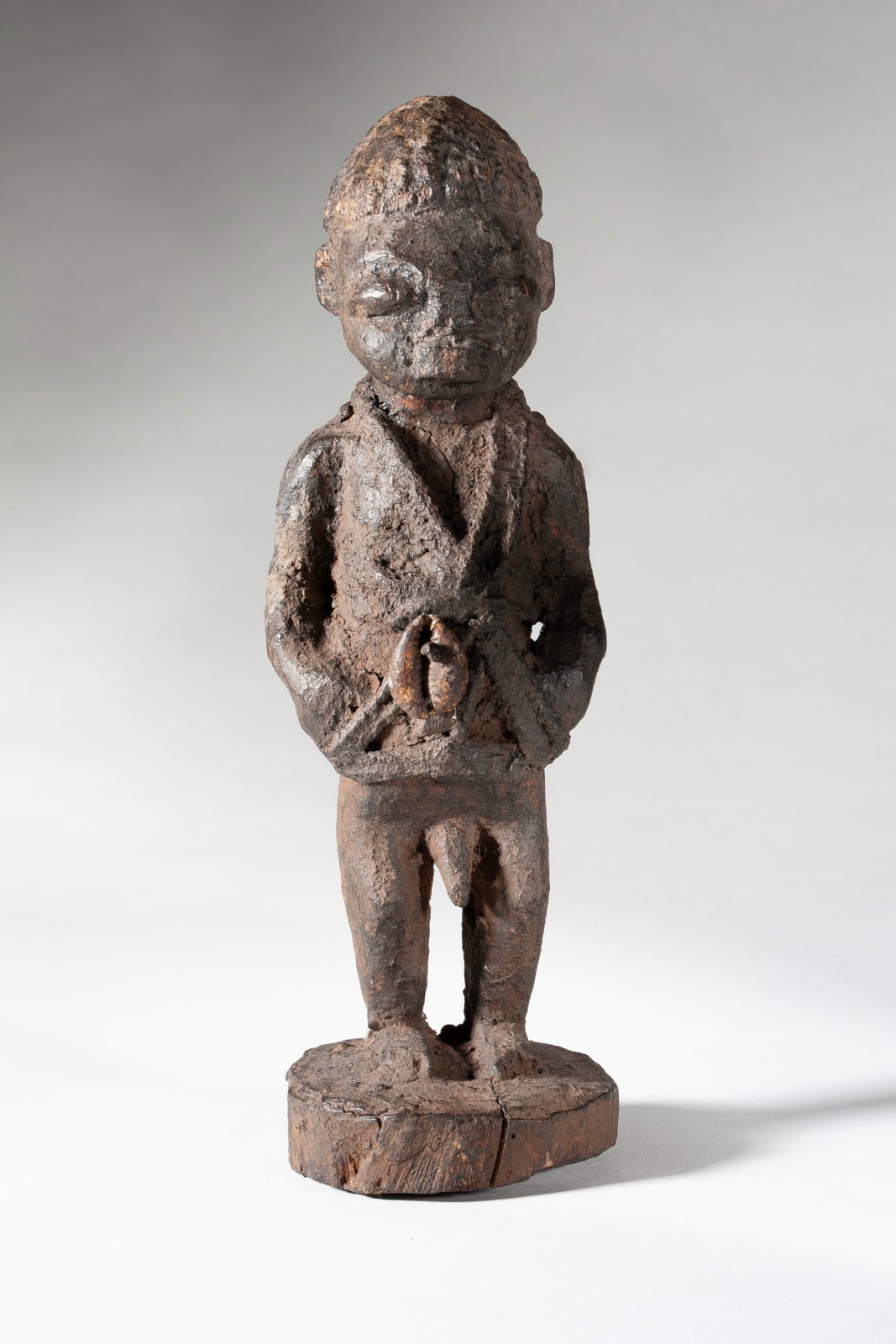 Fon Power Statue