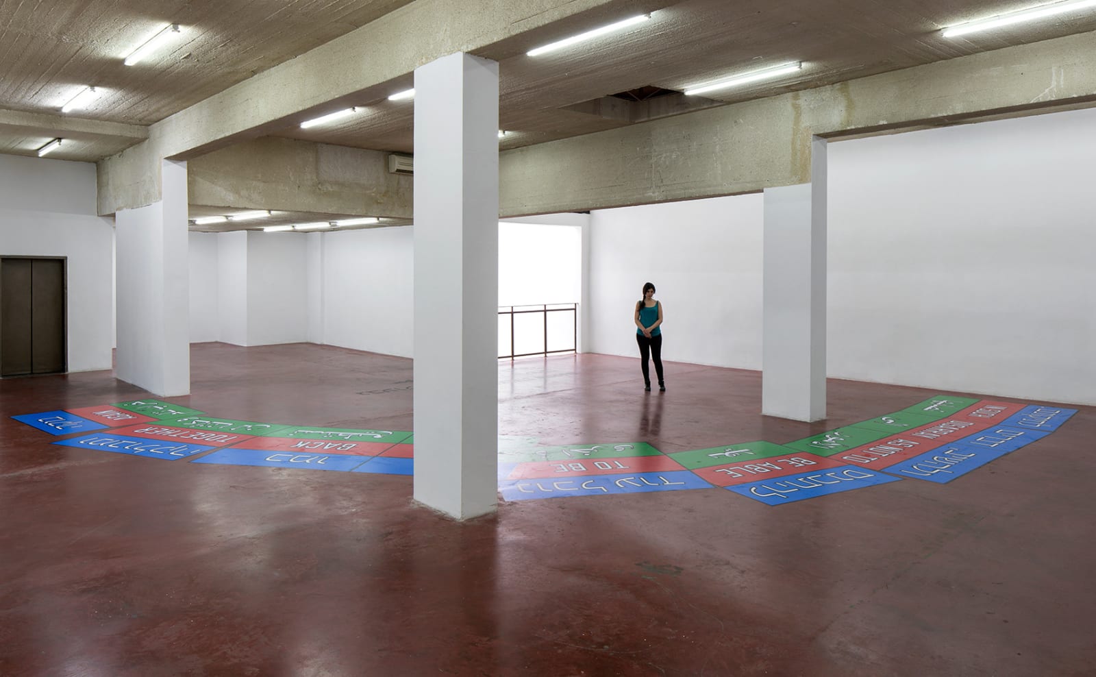 Lawrence Weiner, In such disarray as not to be able to put back together again, 2018