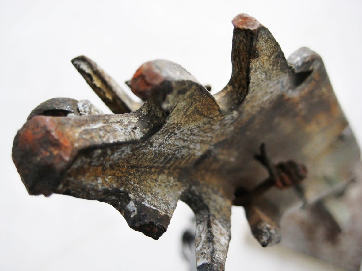 Miroslaw Balka, Sting B, 2010