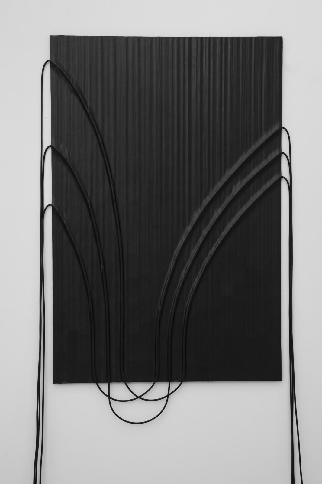 Naama Tsabar, Suspension (Flows #1), 2023