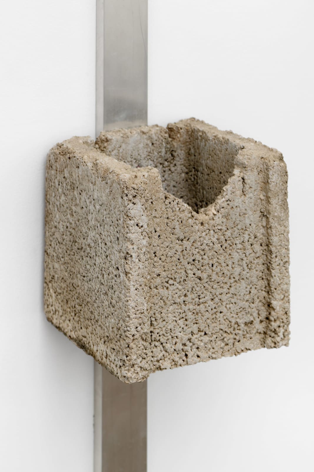 Miroslaw Balka, 151 x 20 x 21, 2022