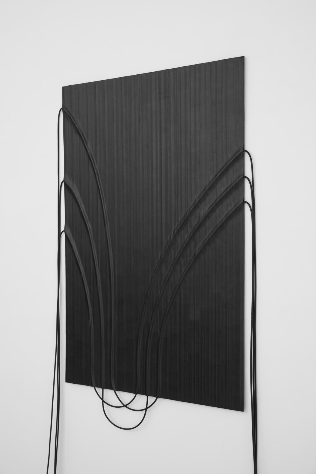 Naama Tsabar, Suspension (Flows #1), 2023