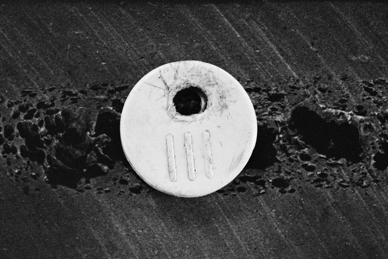 Etty Schwartz, Re Rhenium (Element #75), 2025