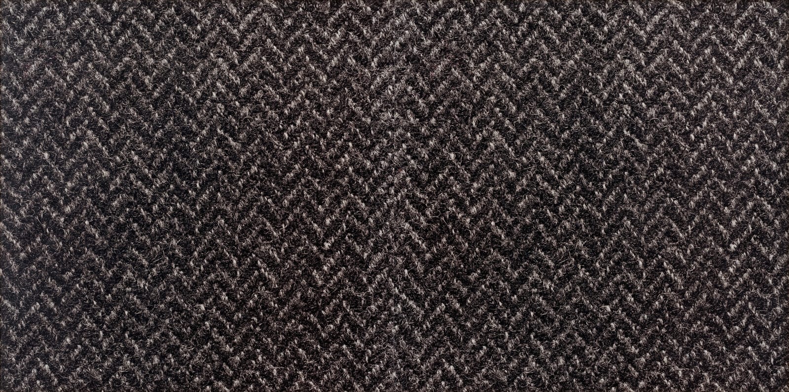 Yossi Breger, Black zigzag fabric