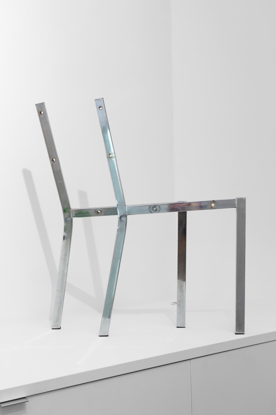 Marianne Berenhaut, Il l'embrasse, 2022