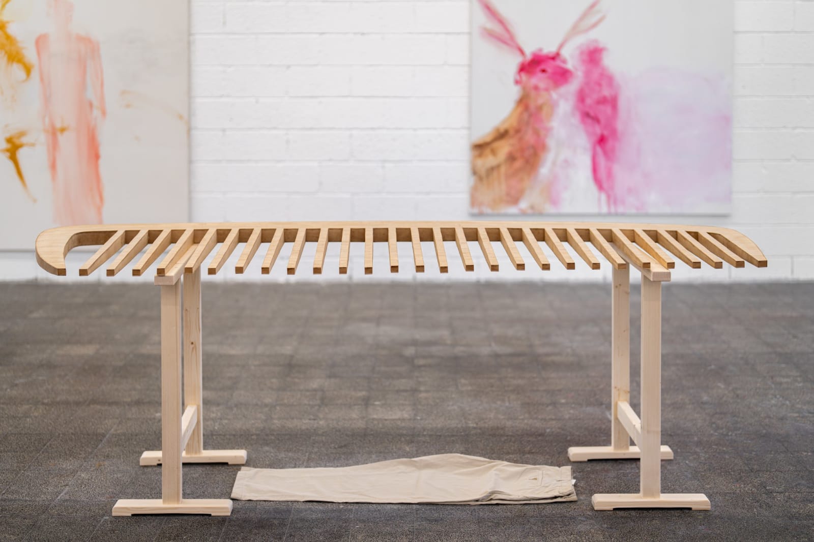 Yitzhak Golombek, Comb, 2025