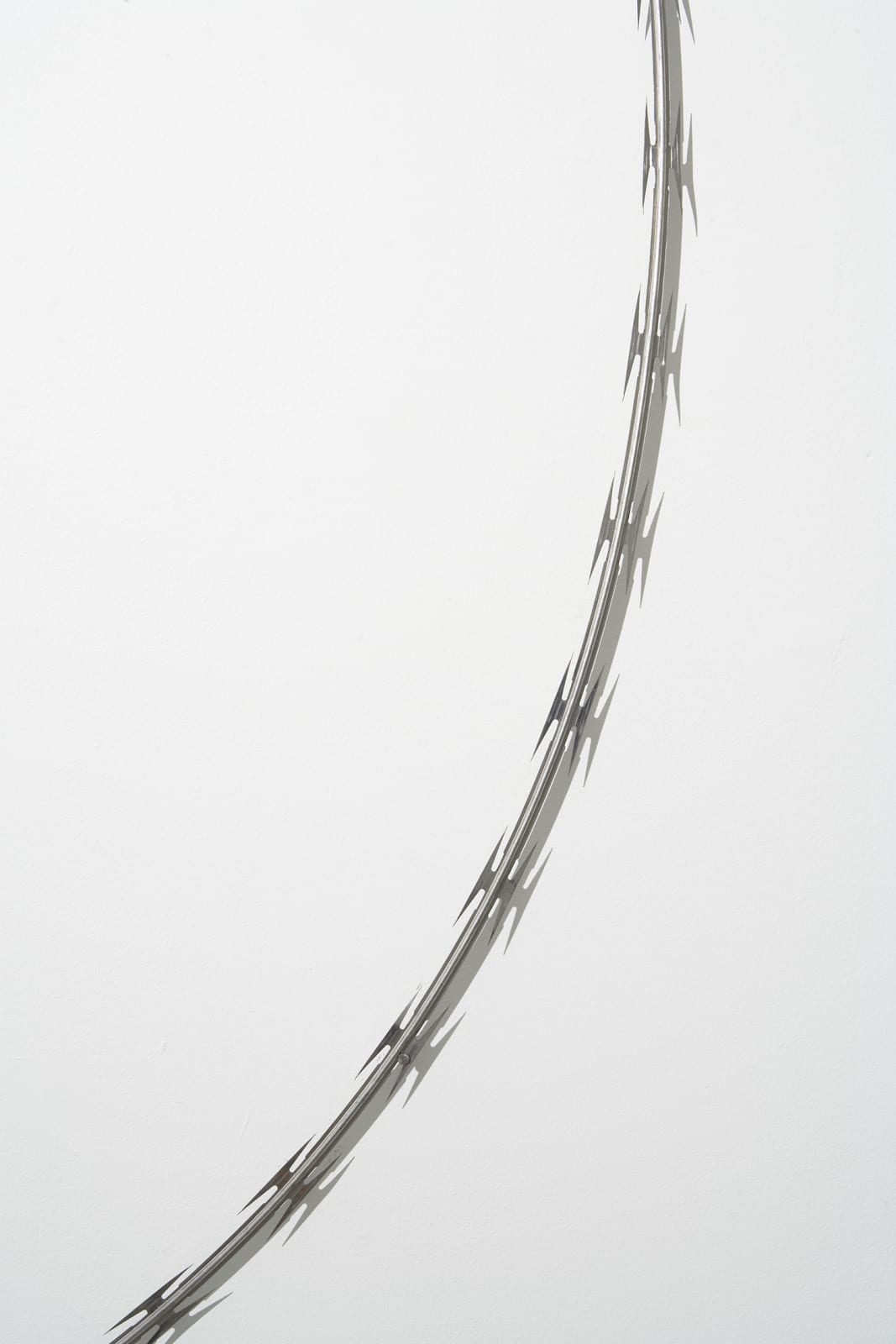 Adel Abdessemed, Sphère II, 2006