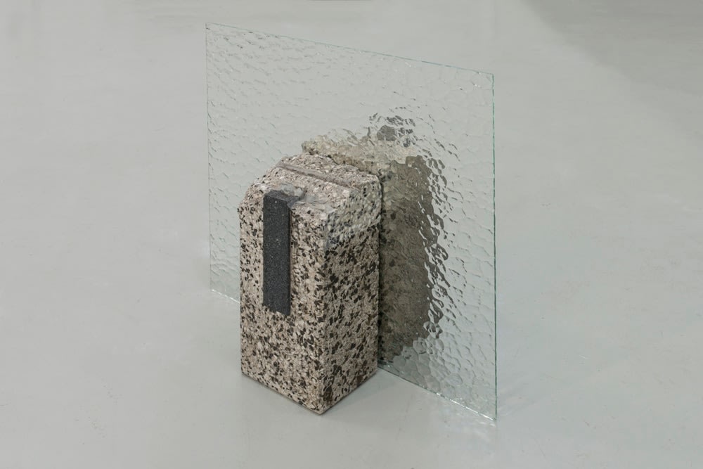 Miroslaw Balka, 60 x 60 x 27, 2018