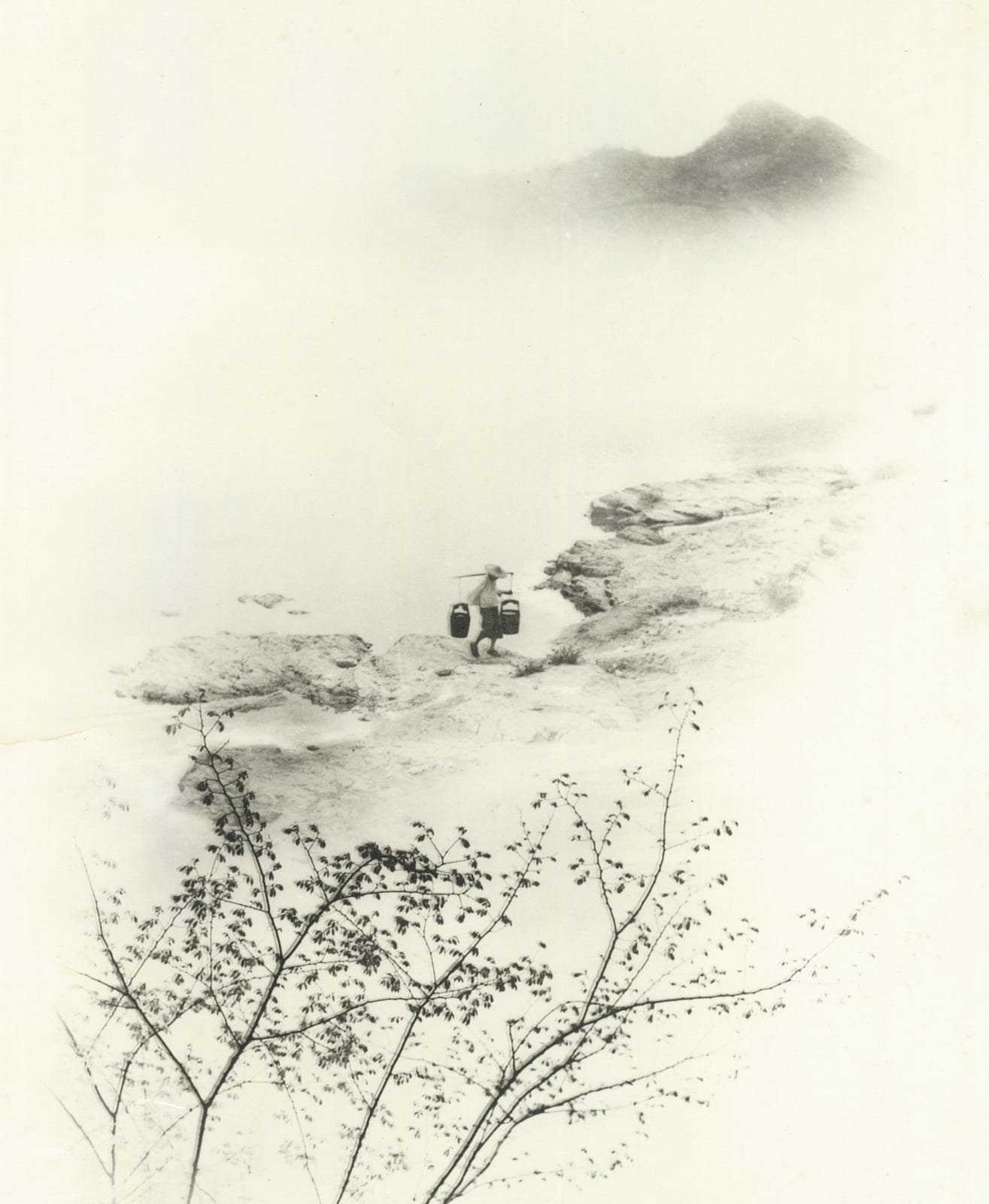 郎靜山 Lang Jingshan, 曉汲清江 Taking Water in Dawn from the River, 1934, printed later