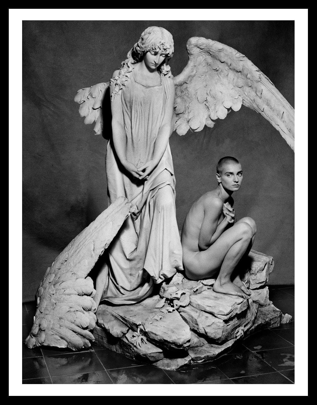 Albert Watson, Sinead O’Connor with Angel, New York City, 1992