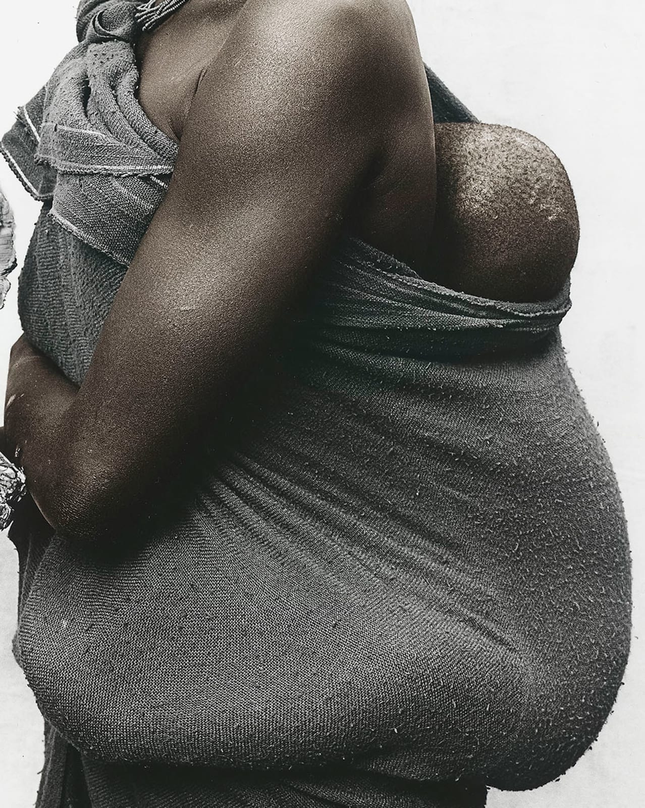 Jan C. Schlegel, Mother with mushroom, Suri tribe, Ethiopia, 2018