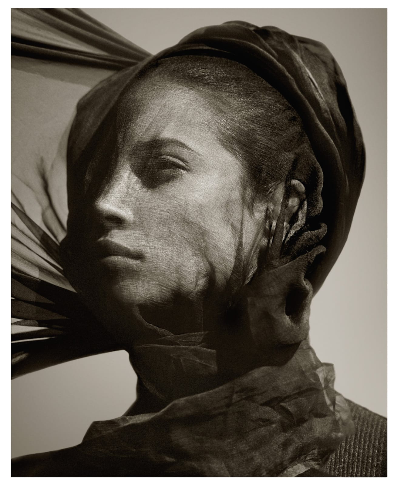 Albert Watson, Christy Turlington, Luxor, 1987