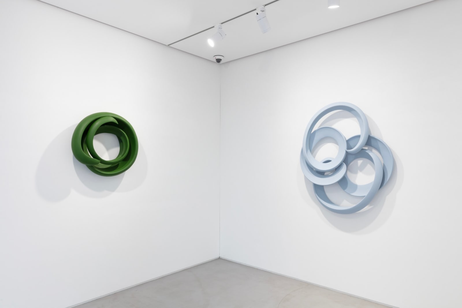 Greem Jeong 정그림, Quiet Embrace , 2026