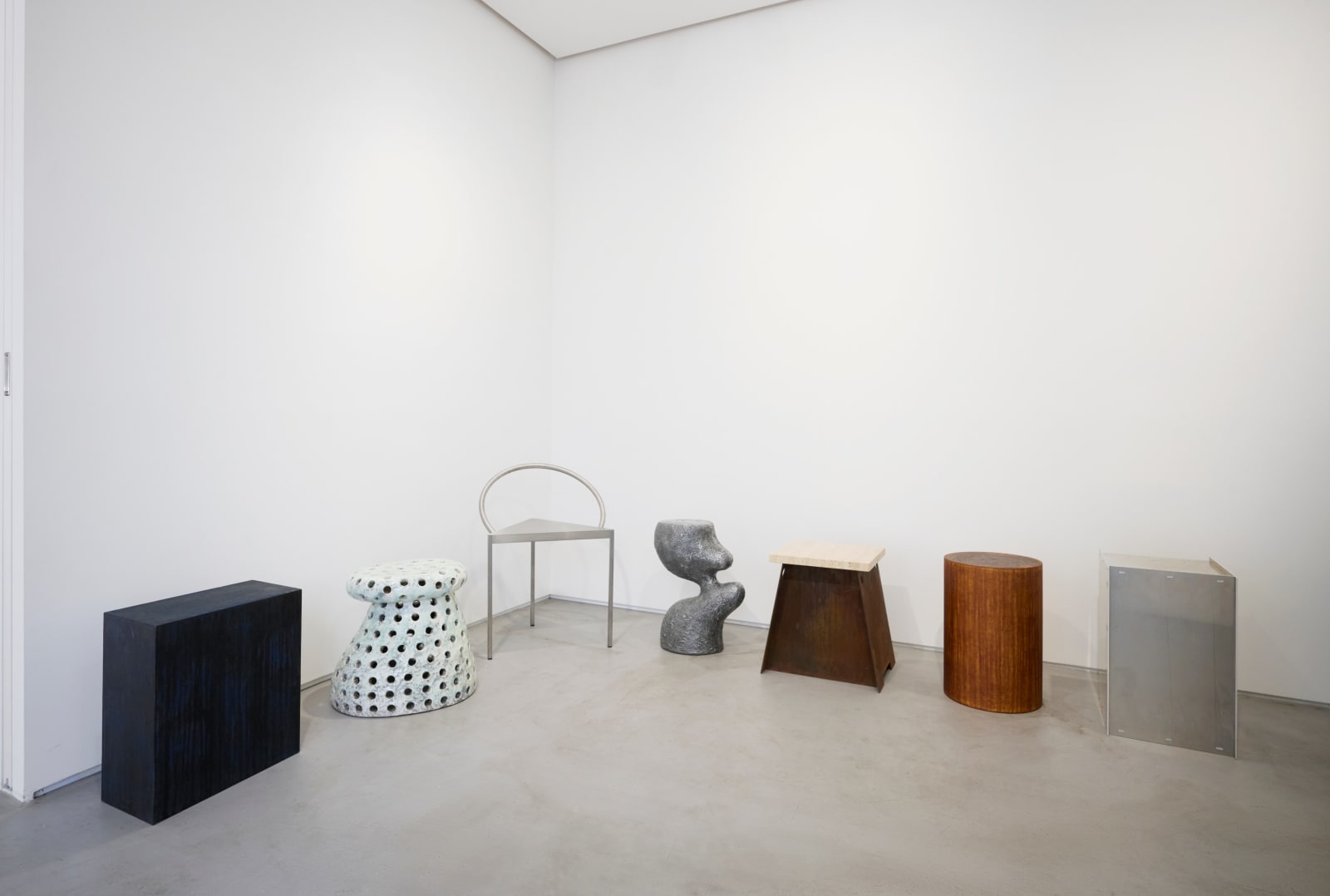 Lyu Nam Gwon 유남권, 지태칠기 Jitaechilgi Round Stool