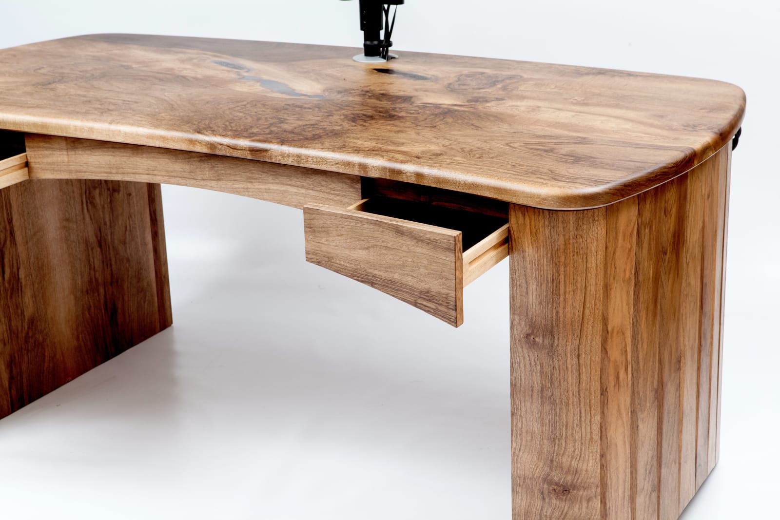 'Sit/Stand' Desk