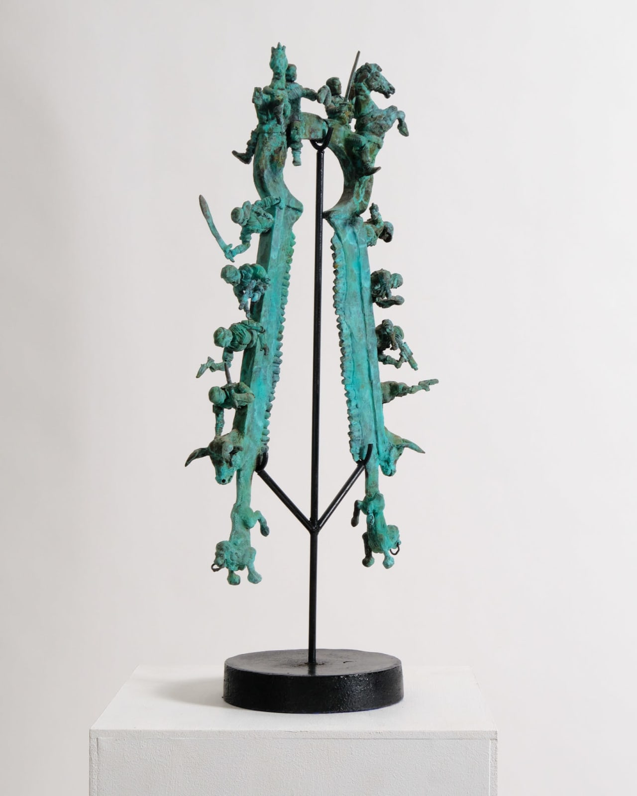 Amata Benedict, Castration Clamps