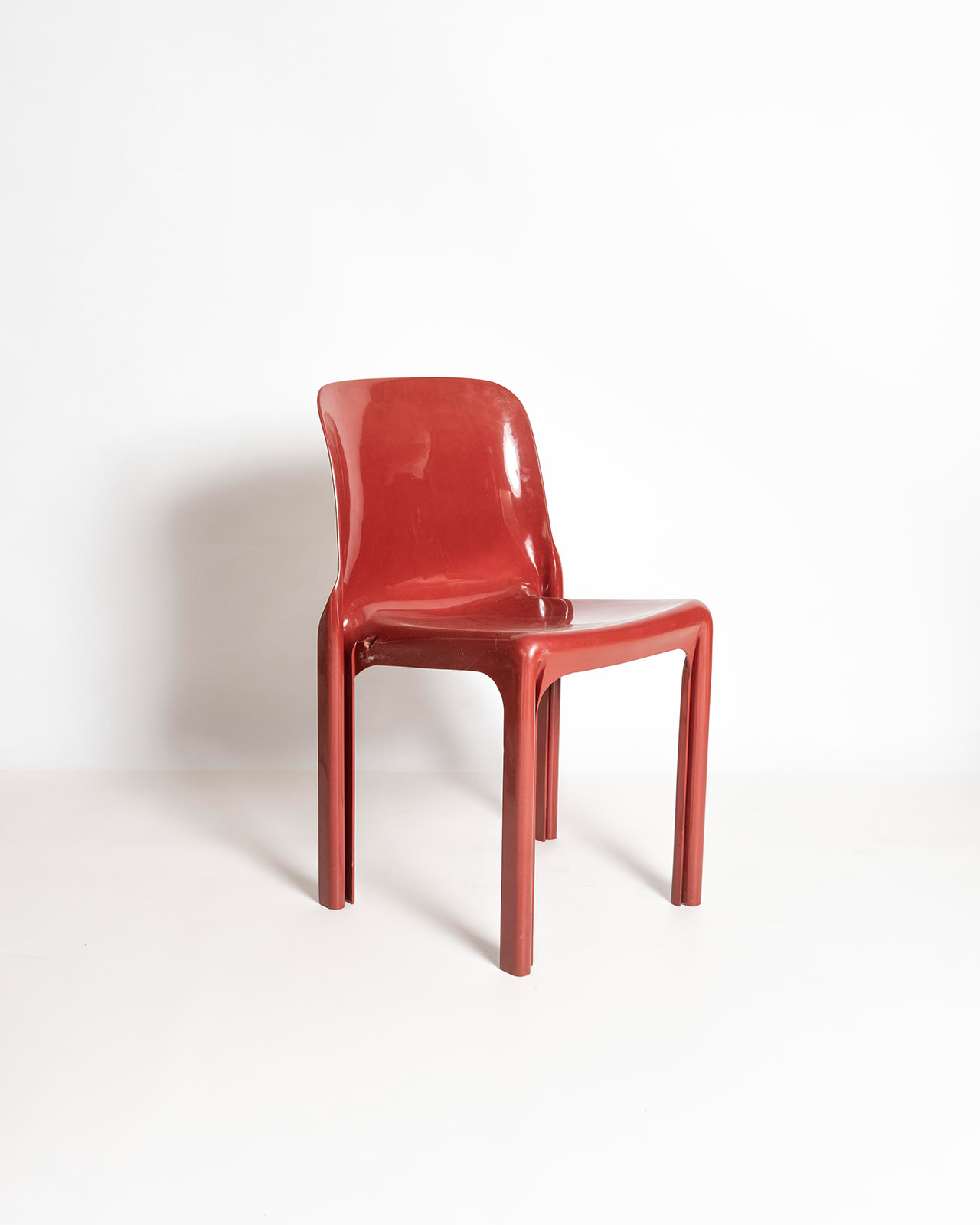 selene Chair Artemide Vico Magistretti 1960 Red re-painted 