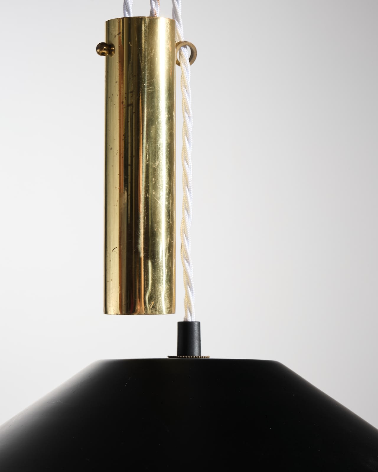 Louis Kalff, Weighted ceiling light