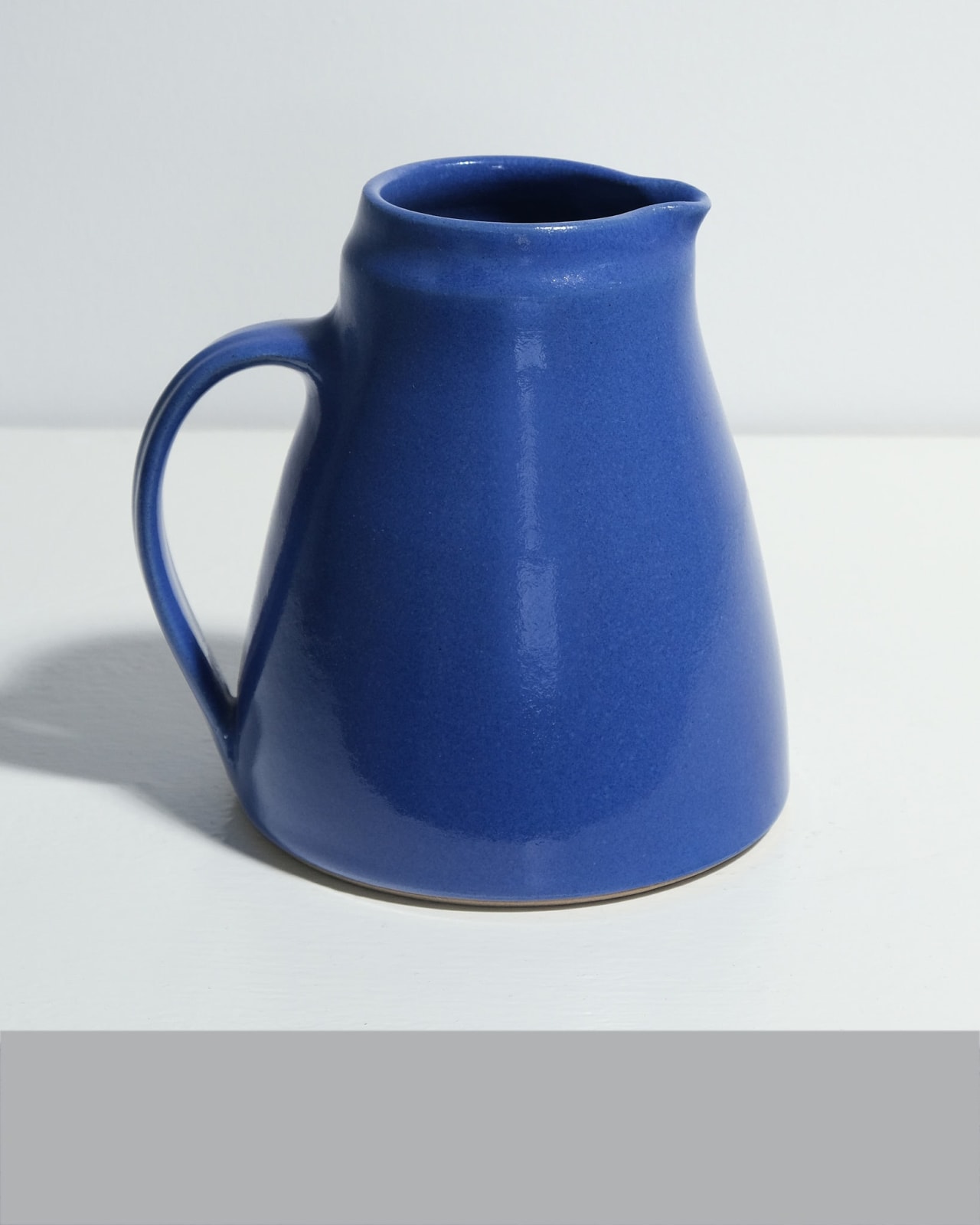 Nicola Tassie, Blue slim jug
