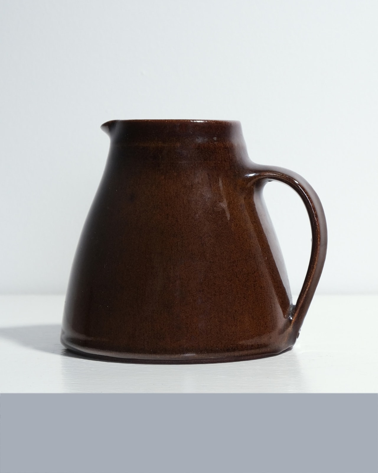 Nicola Tassie, Brown Harth Jug