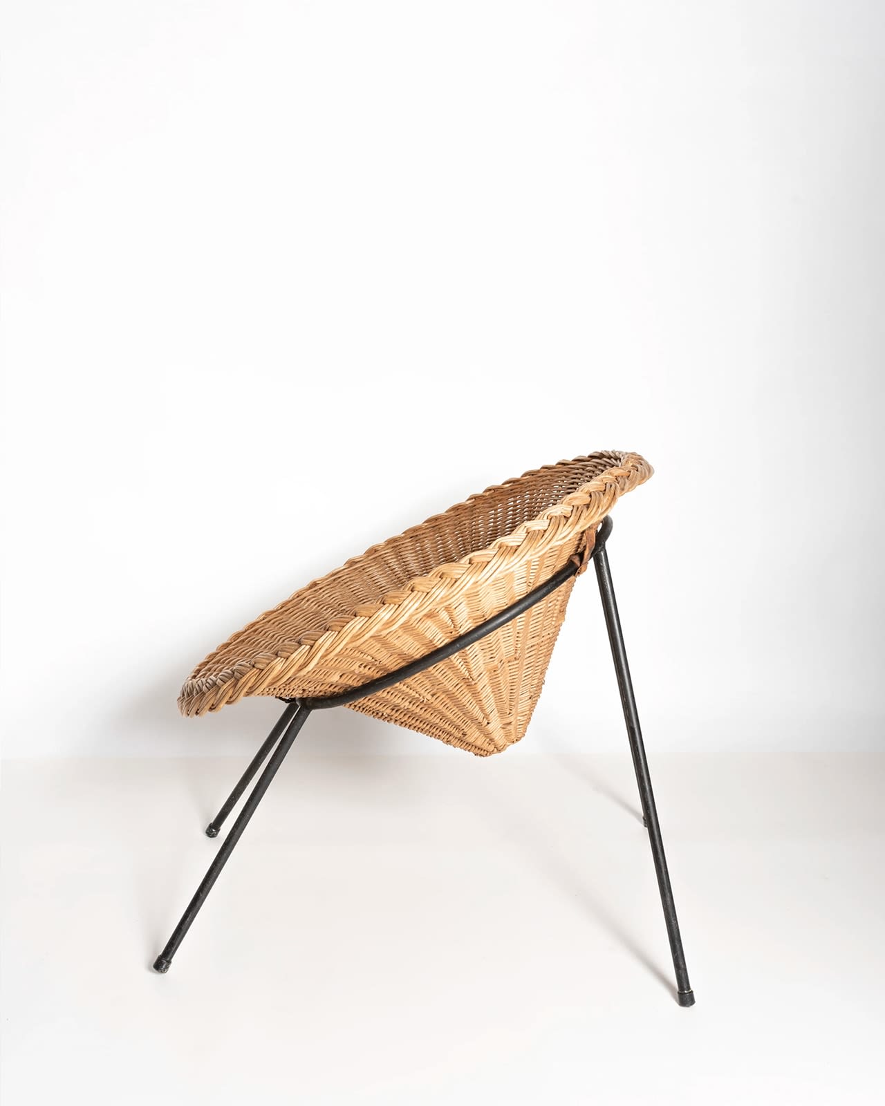 20th Century European, Wicker basket chair
