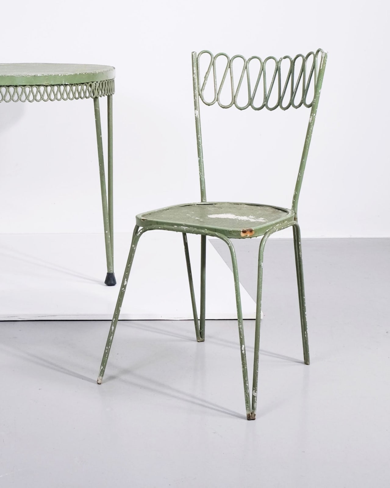Attributed to Gio Ponti, Three Chairs and Table