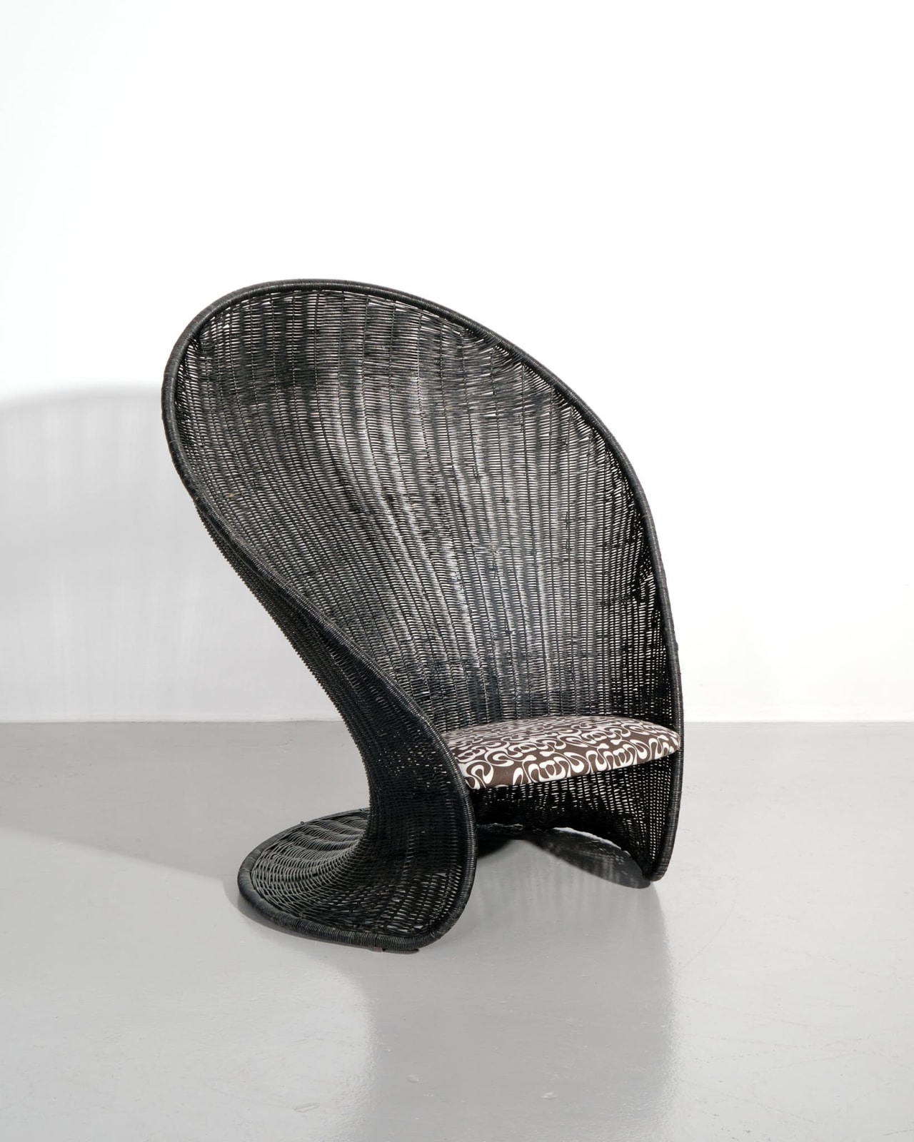 8 Holland Street x Desmond & Dempsey, Vittorio Bonacina Model '872' armchair