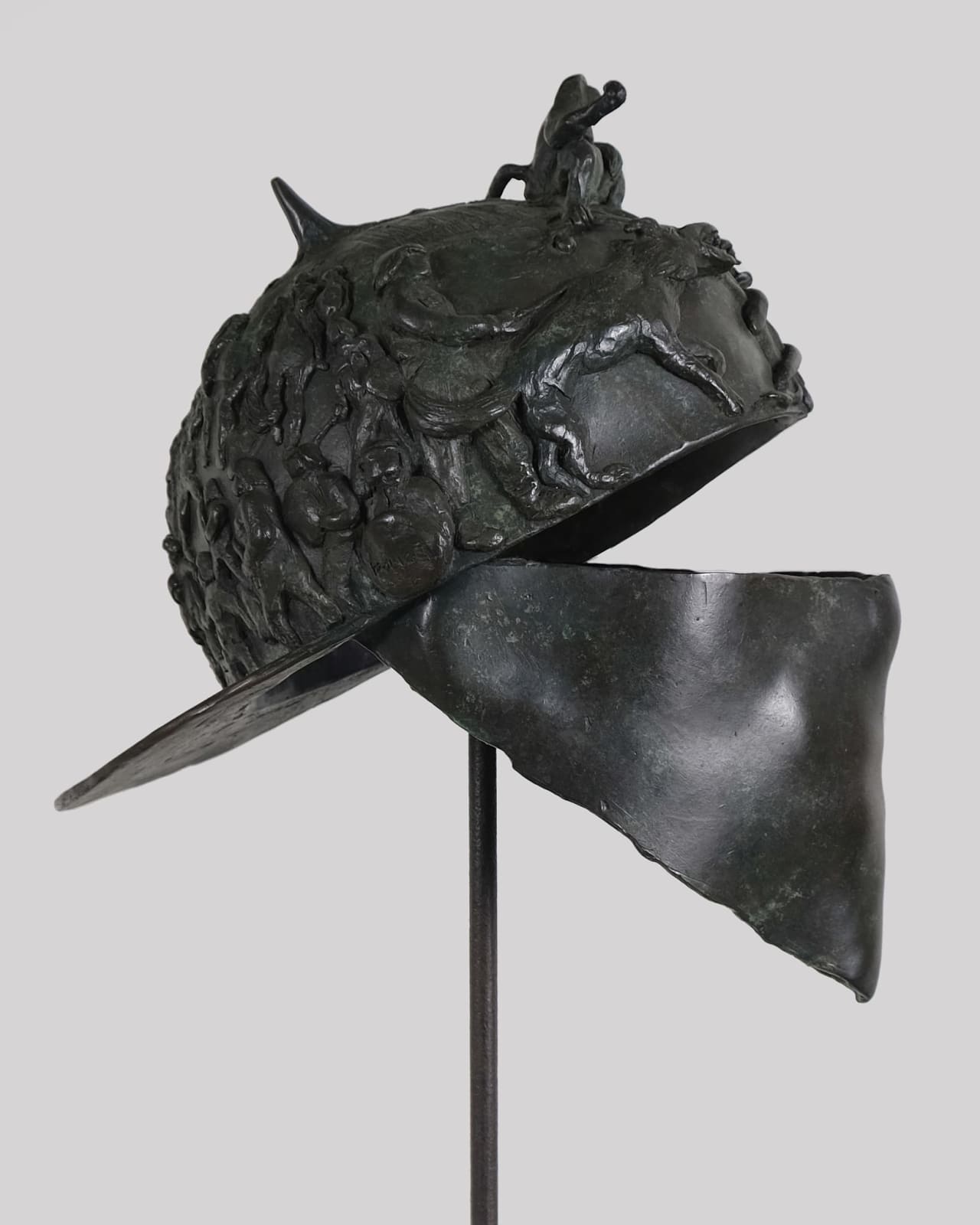 Amata Benedict, Helmet Of Discontentment