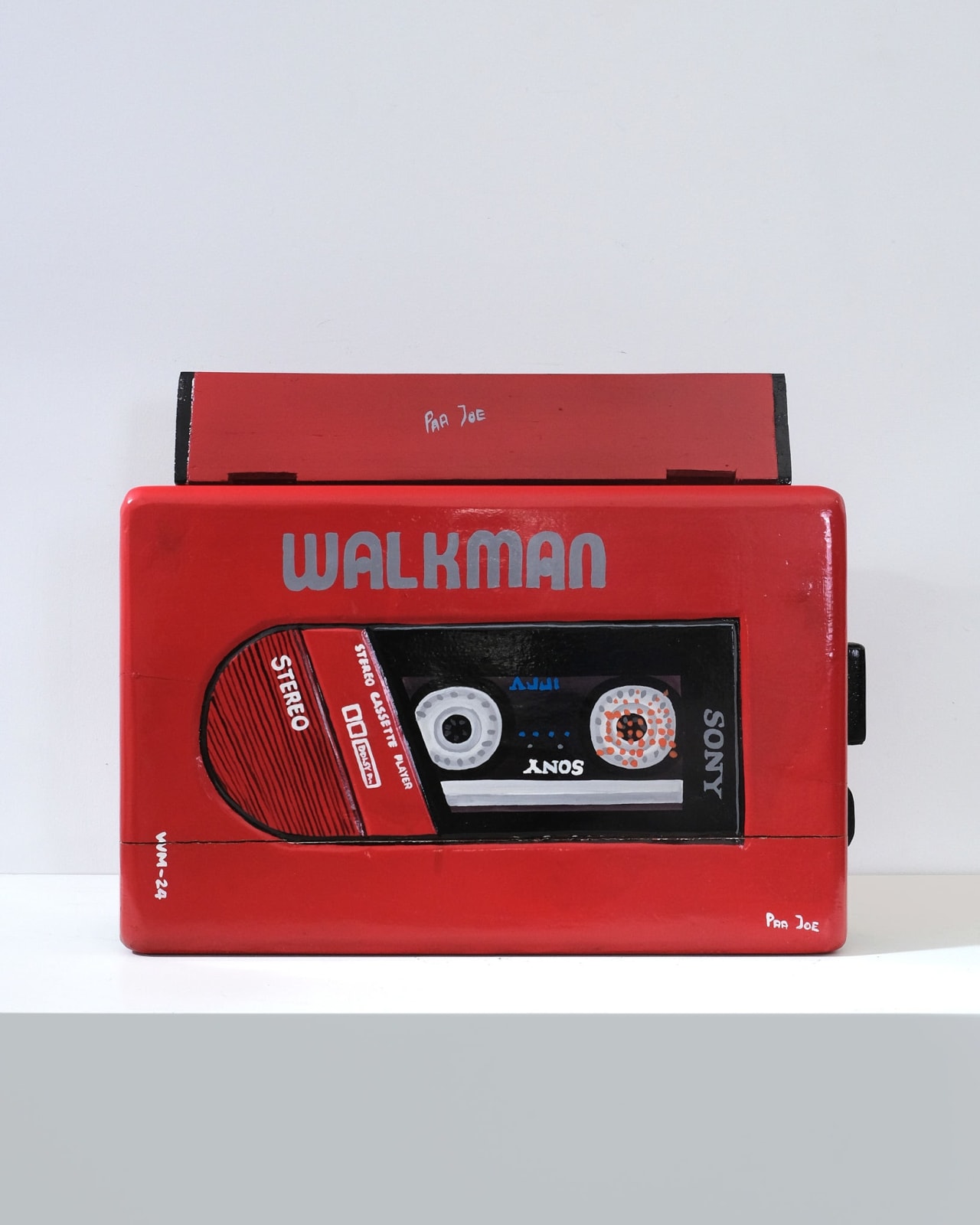 Paa Joe, Walk-Man Mini Sculpture