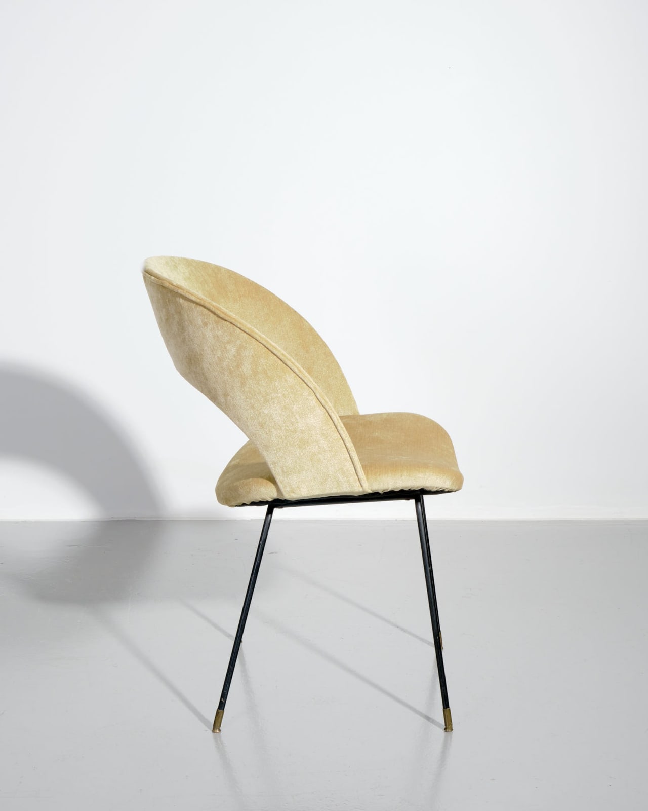 Gastone Rinaldi, Pair of chairs model. DU