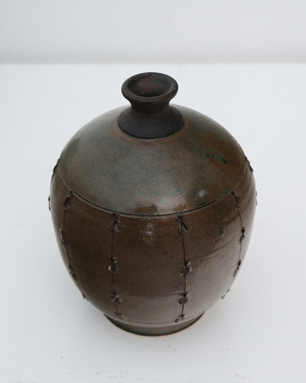 Chris Bramble, Ovoid Vase