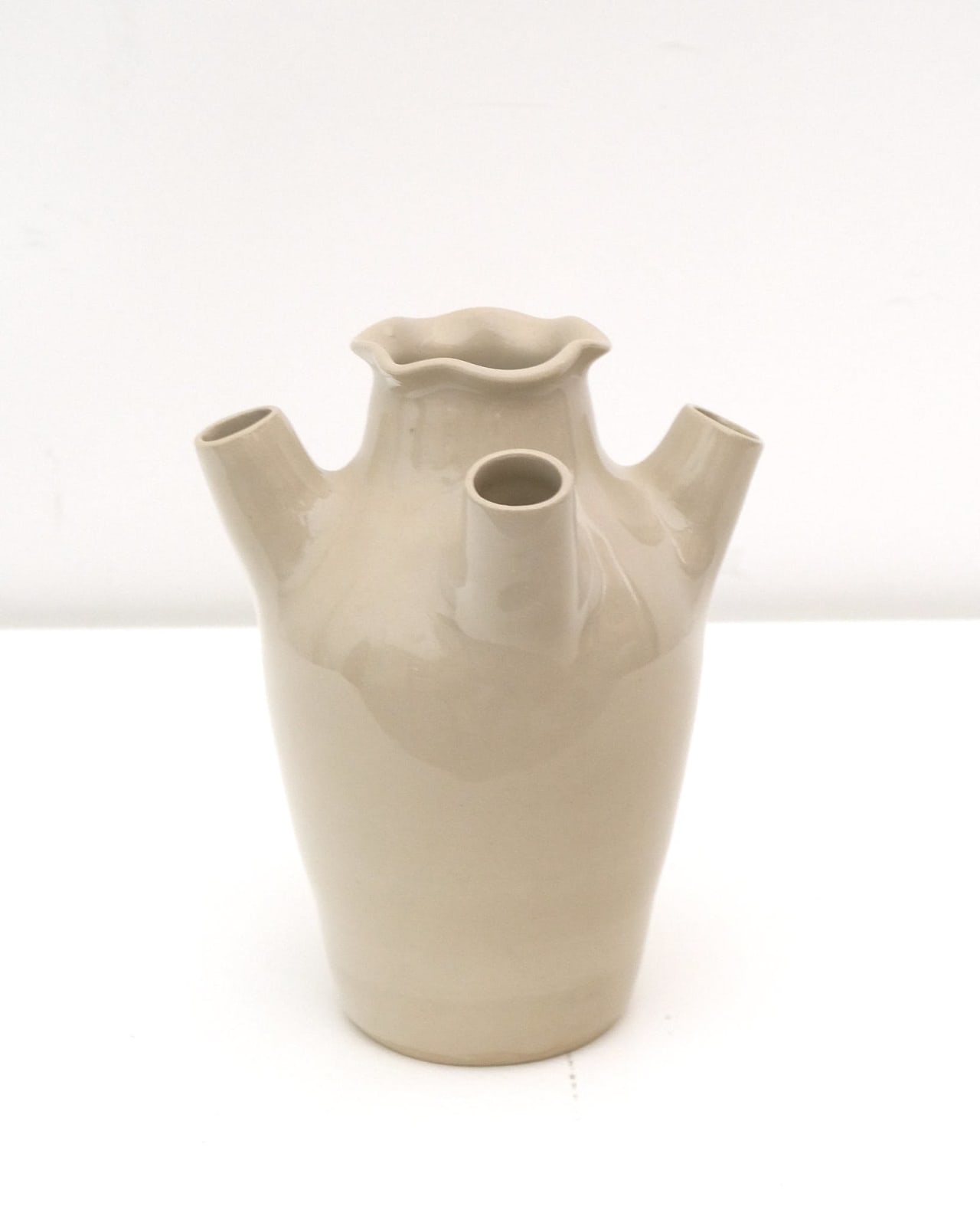 Ali Hewson, Small White Four-Spouted Tulipiere