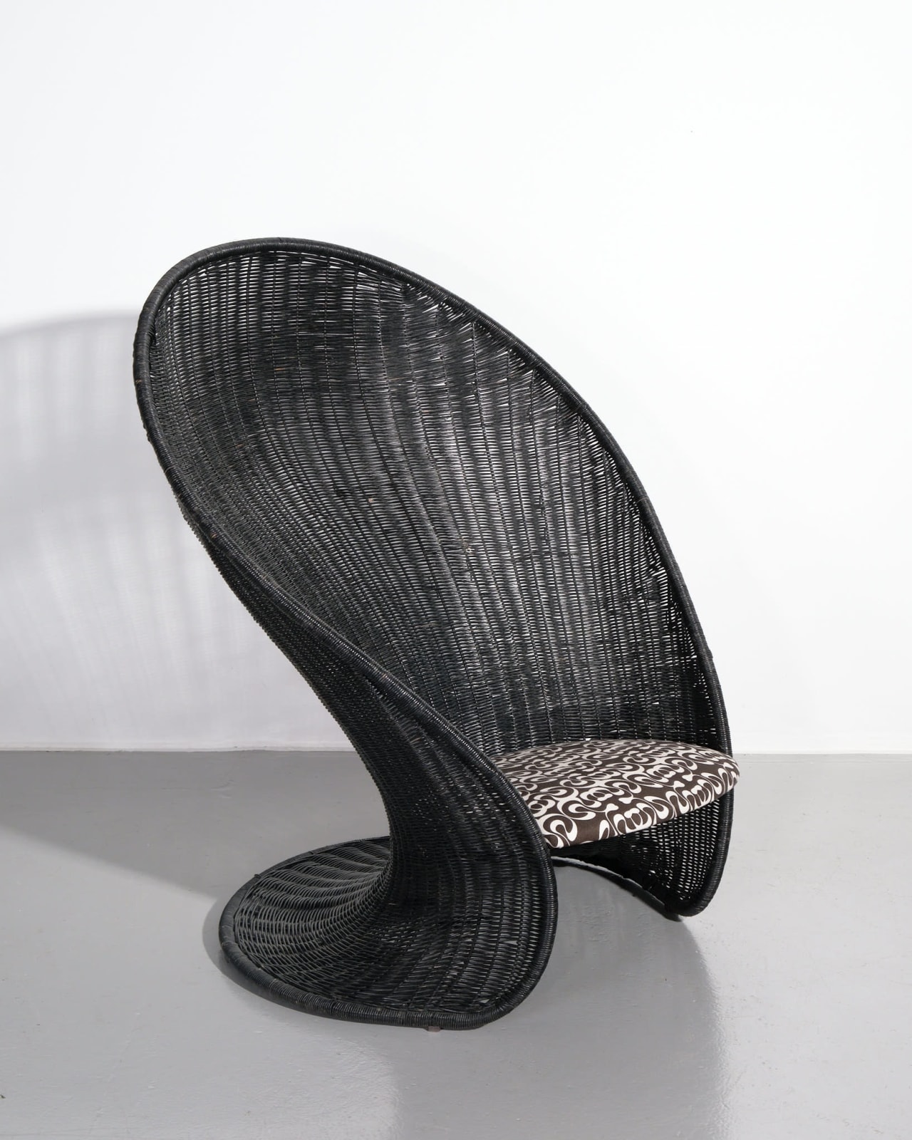 8 Holland Street x Desmond & Dempsey, Vittorio Bonacina Model '872' armchair