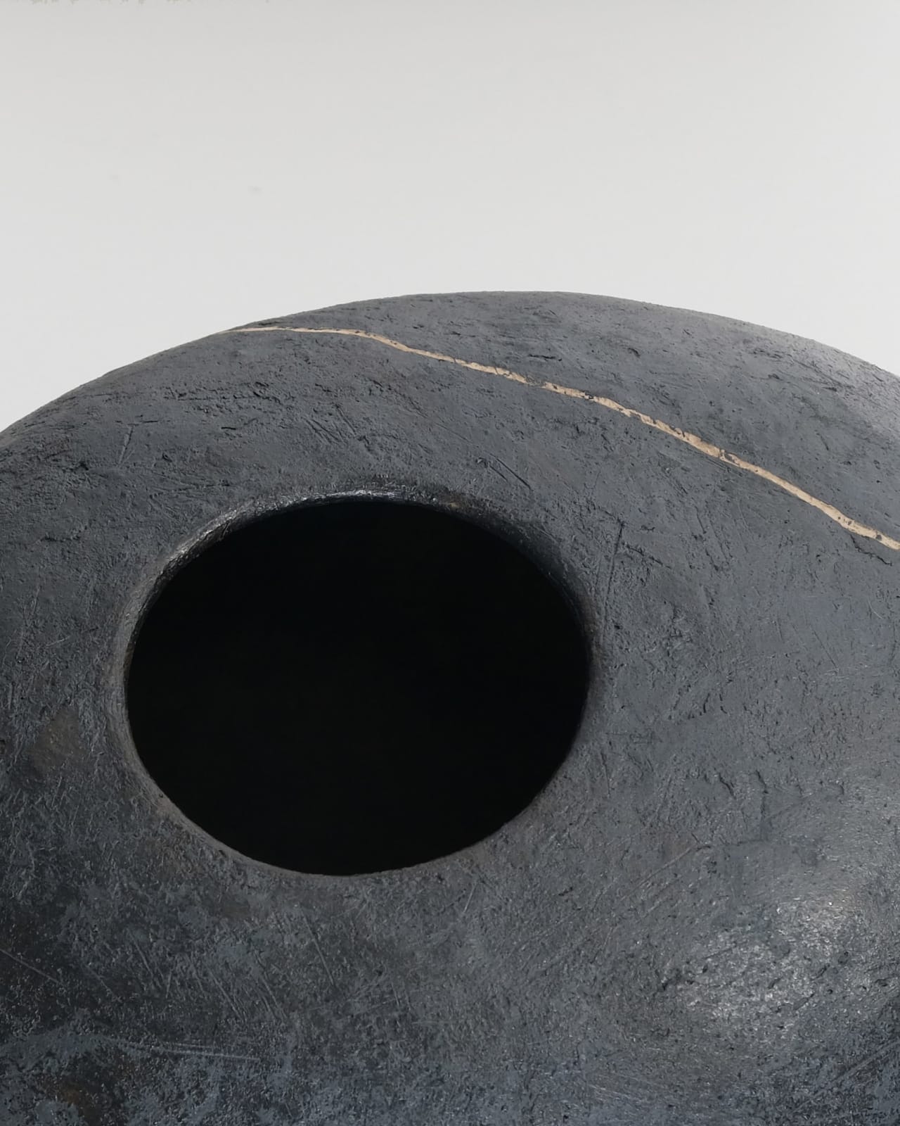 Jane Kite, Asymmetrical Vessel with Line