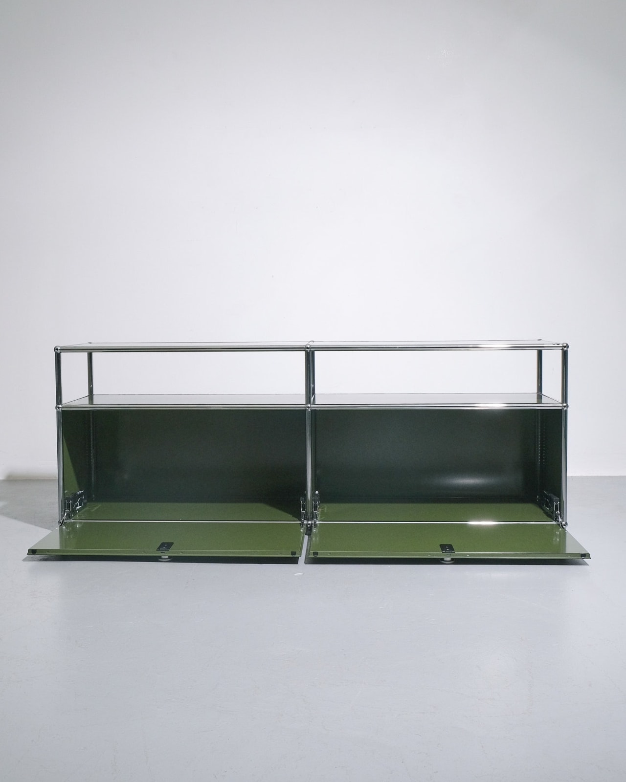 USM Haller, Media Unit Sideboard - Olive Green