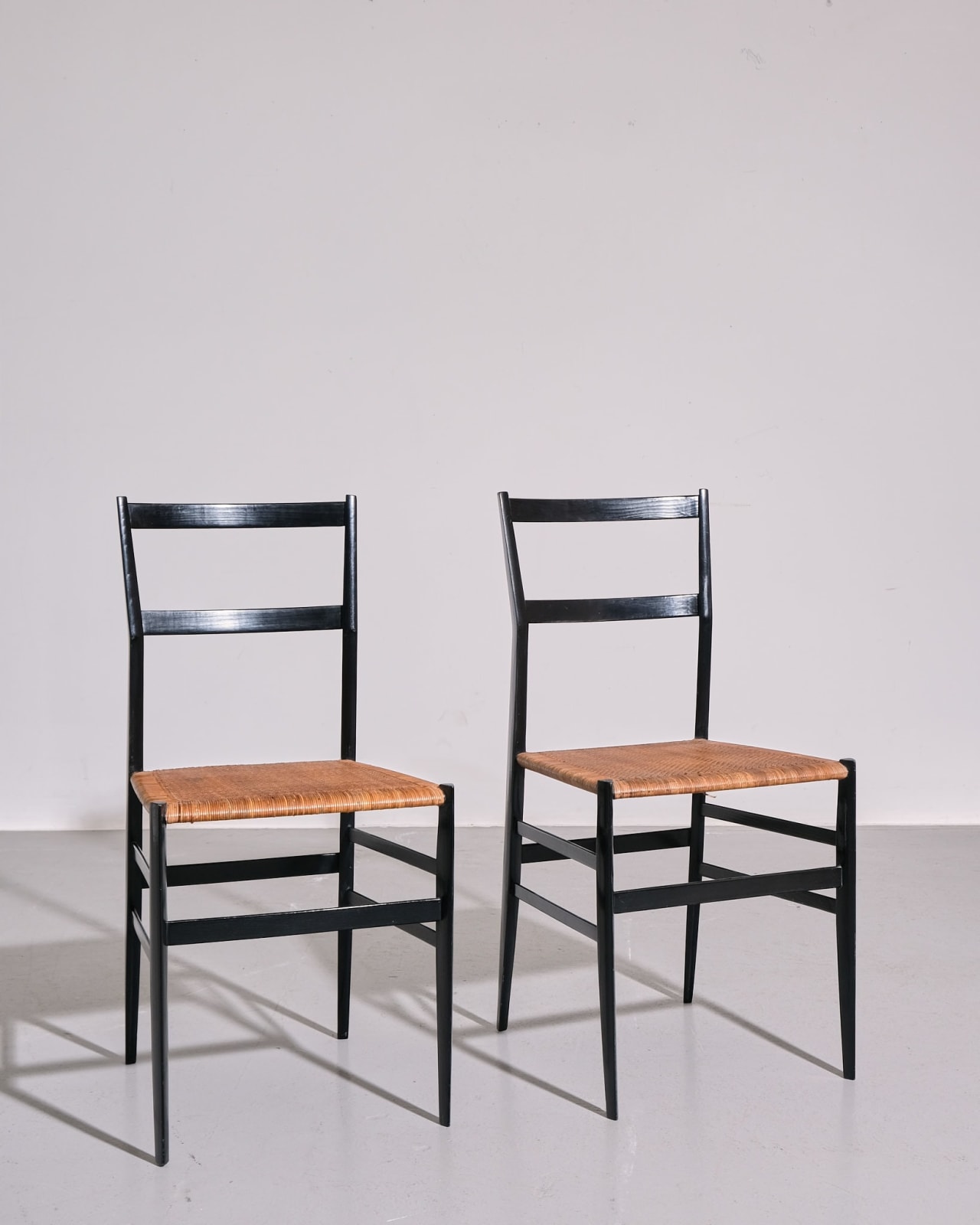 Gio Ponti, Pair of 'Superleggera' Dining Chairs