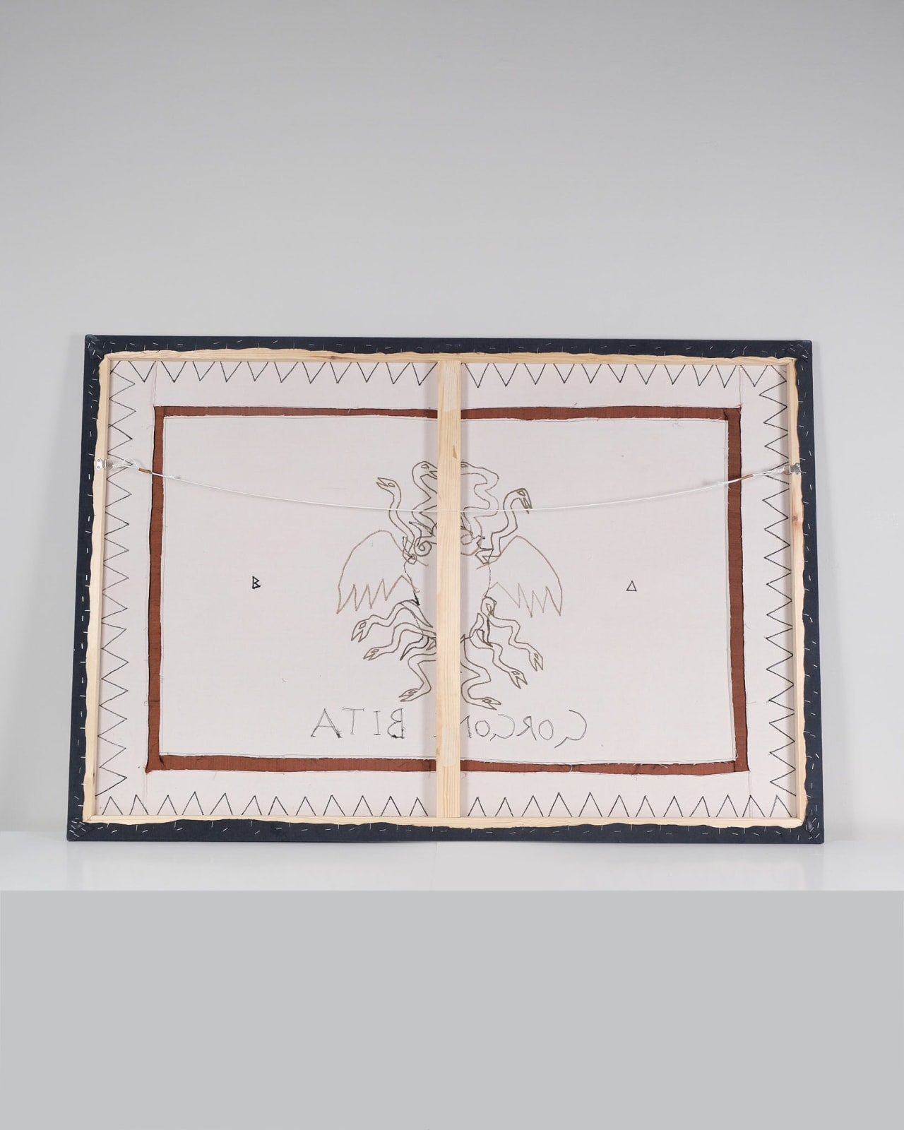 Amata Benedict, Gorgoni Bita Textile