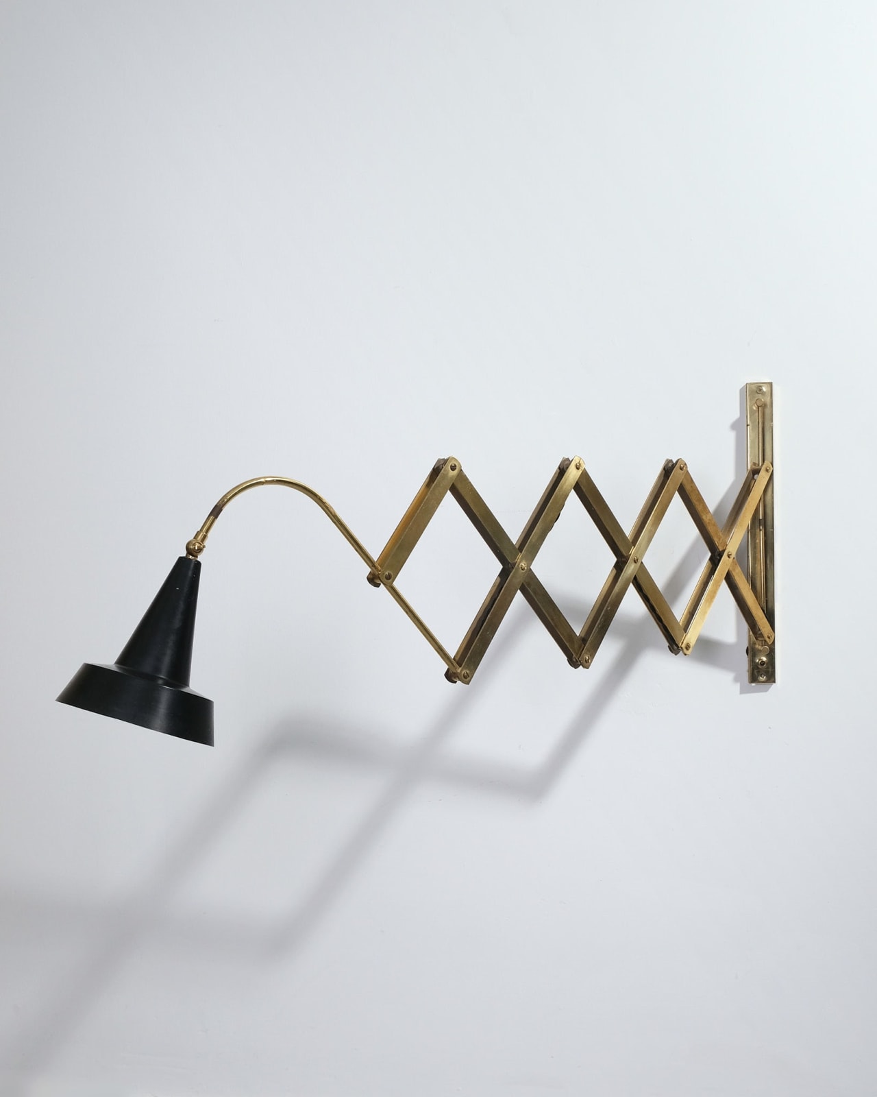 Italian, Concertina wall lamp