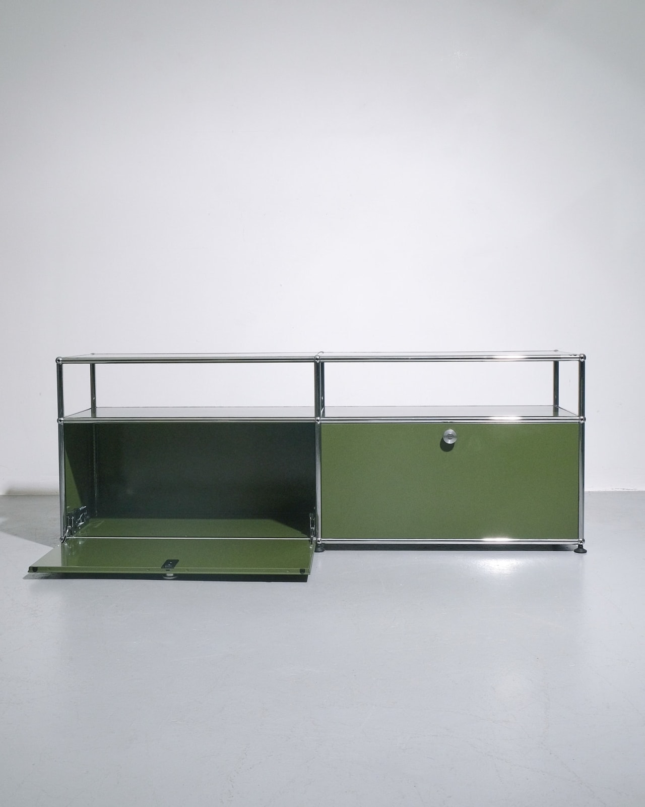 USM Haller, Media Unit Sideboard - Olive Green