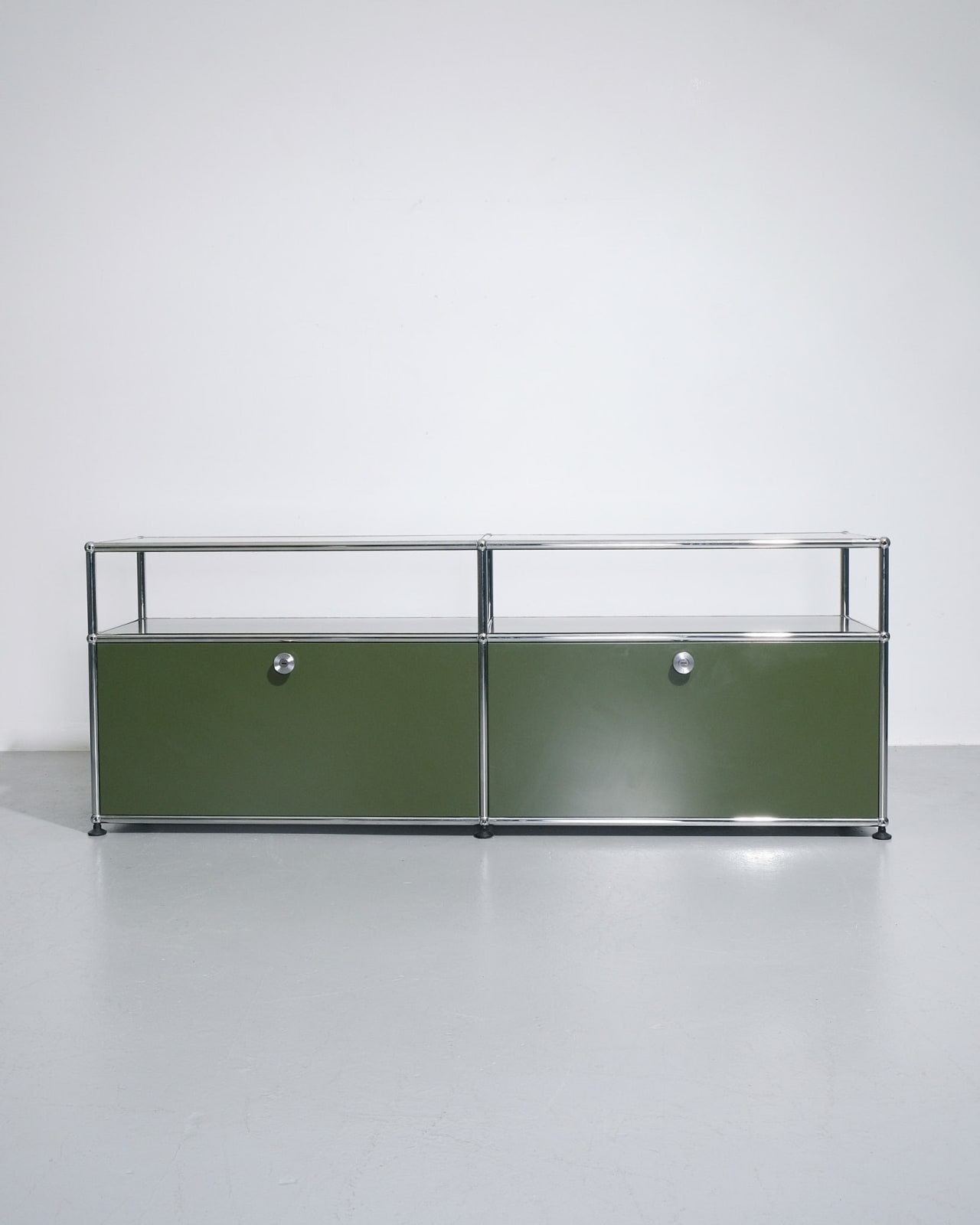 USM Haller, Media Unit Sideboard - Olive Green