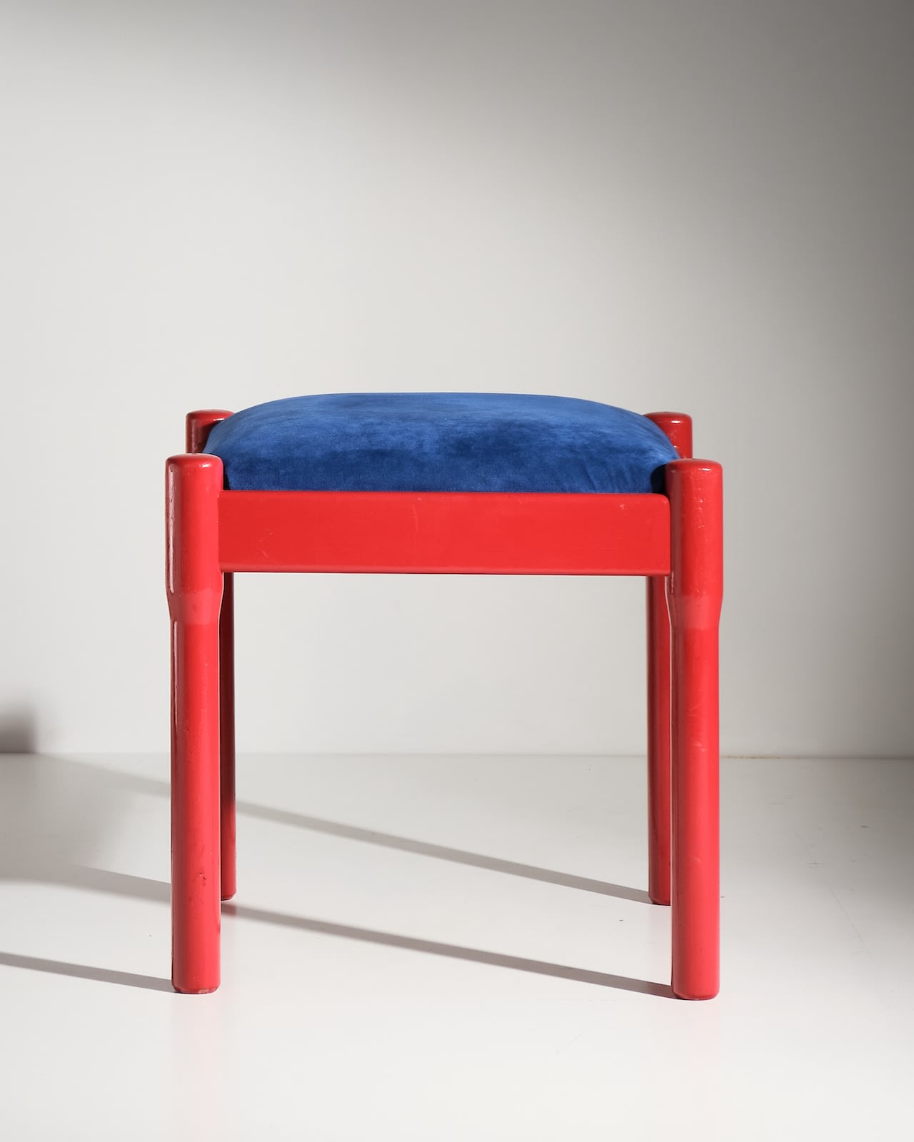 Vico Magistretti, Pair of stools