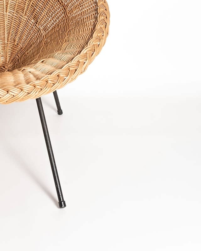 20th Century European, Wicker basket chair