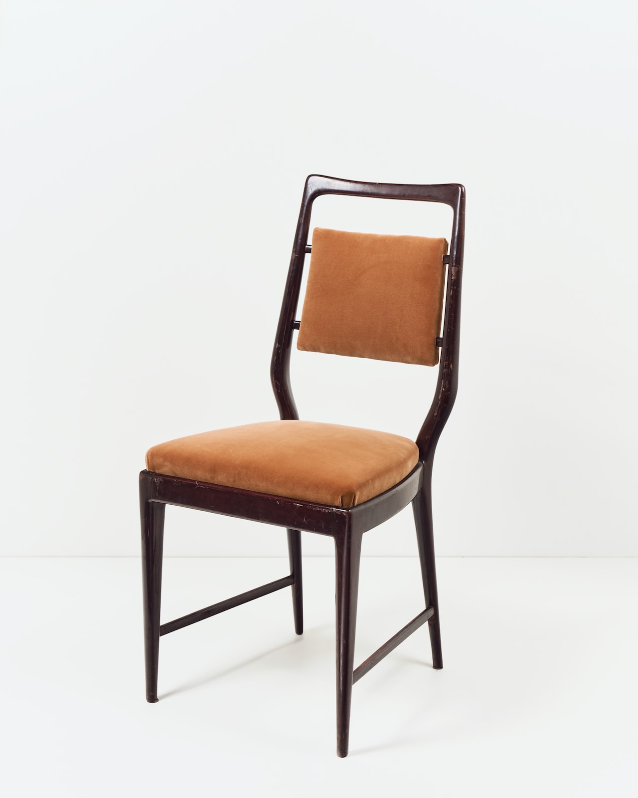 Vittorio Dassi, Four chairs