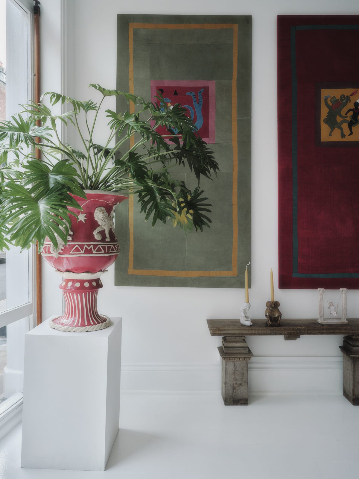 Amata Benedict, Amata Benedict Urn