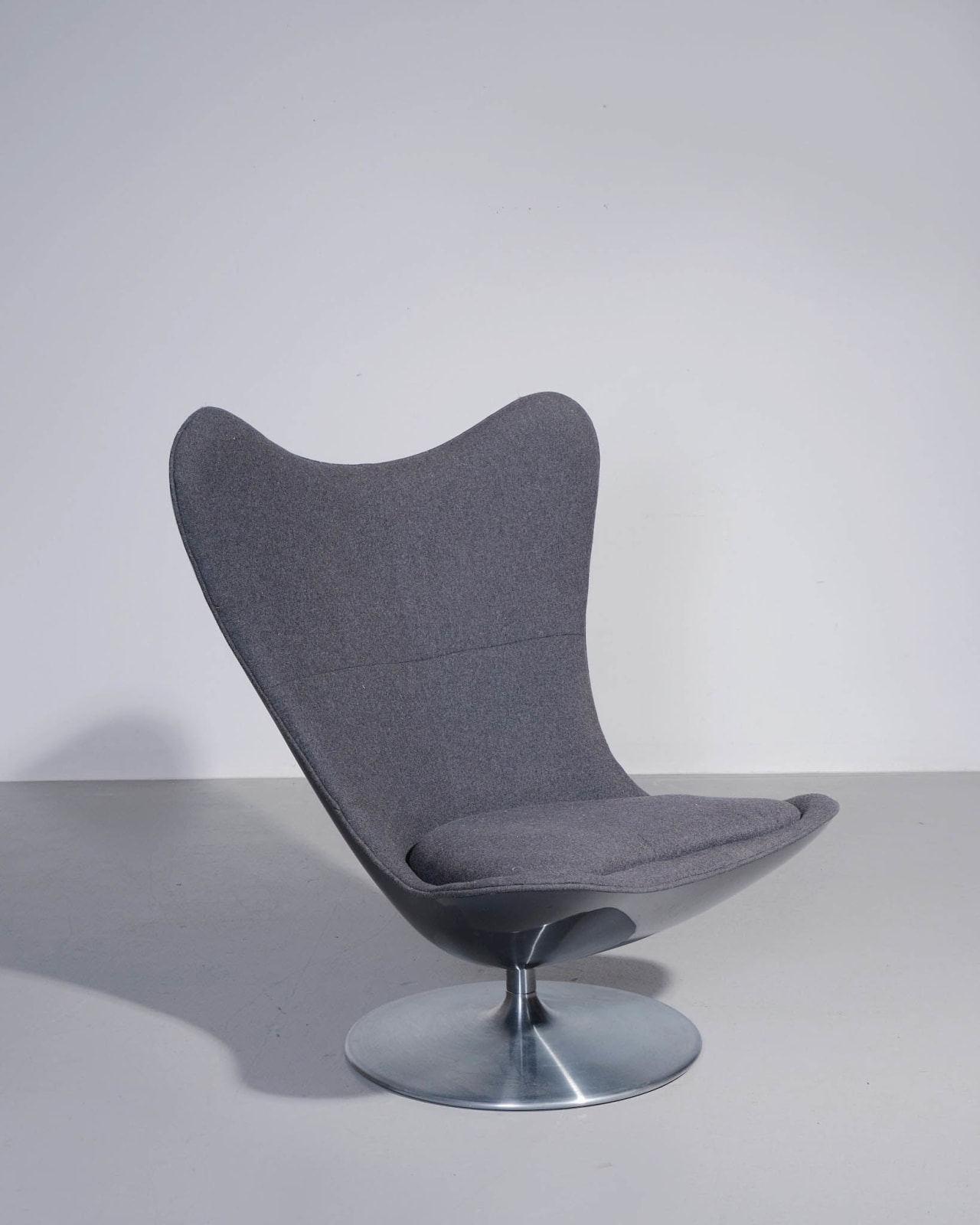 Terence Conran, High-back 'Glove' Lounge Chair