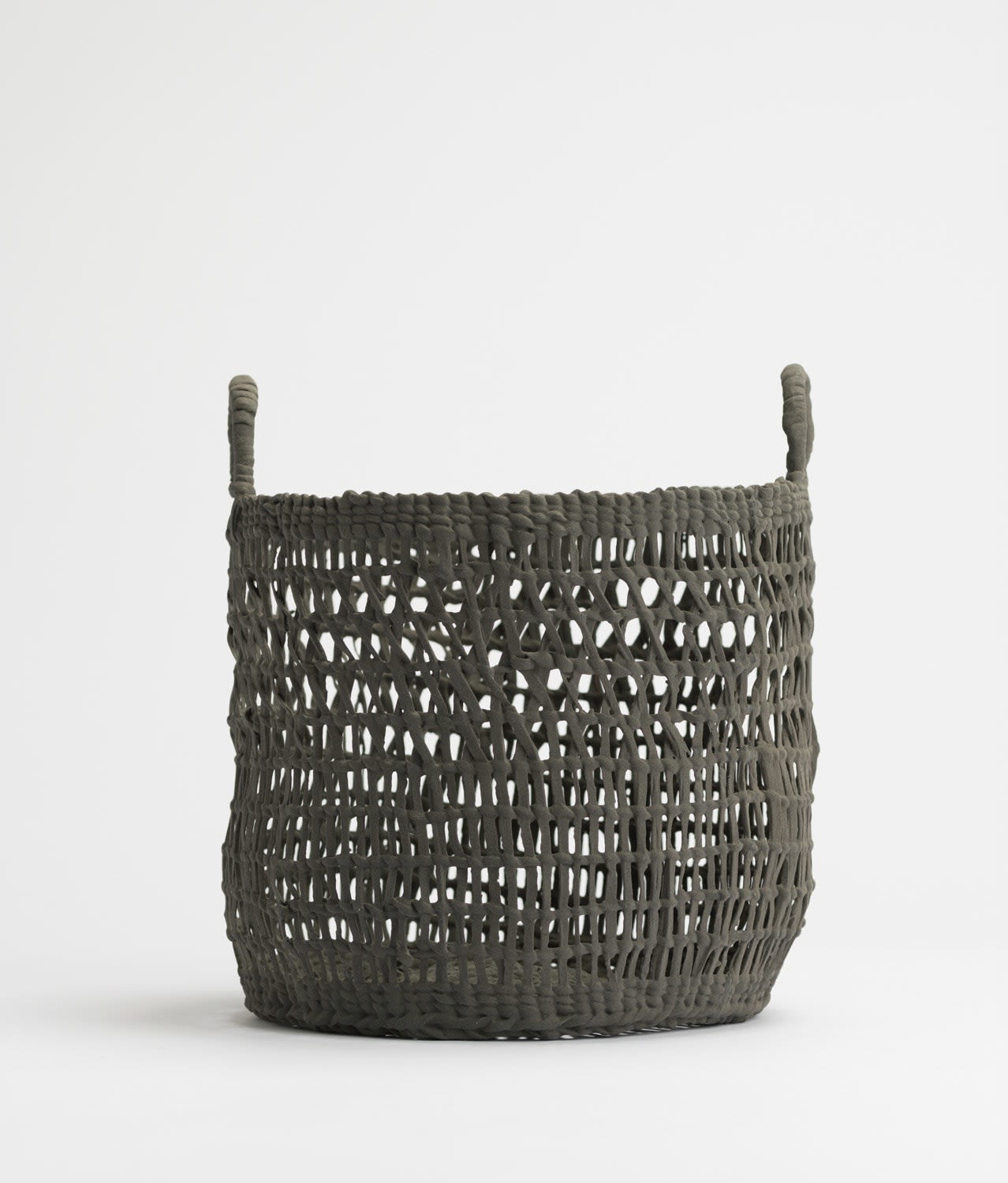 Sara Siestreem (Hanis Coos), transtemporal clam basket, 2022