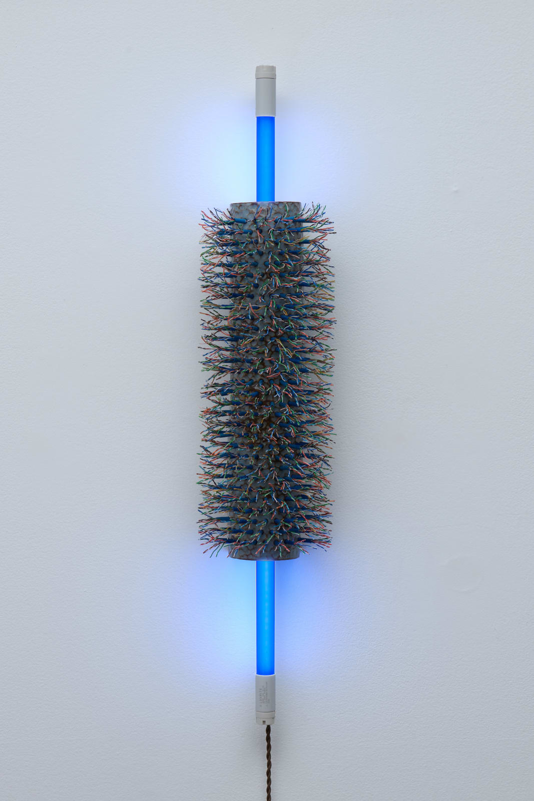 Dana Hemenway, Untitled (Column #5 - Hook Rug blue), 2024