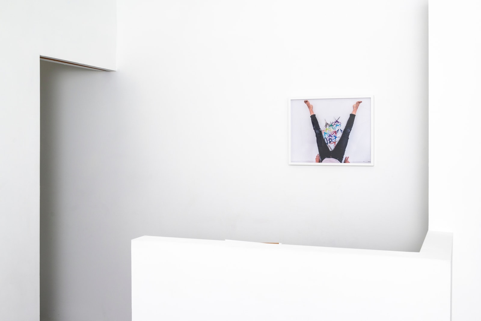 Lee Materazzi, Scissors Balance, 2019