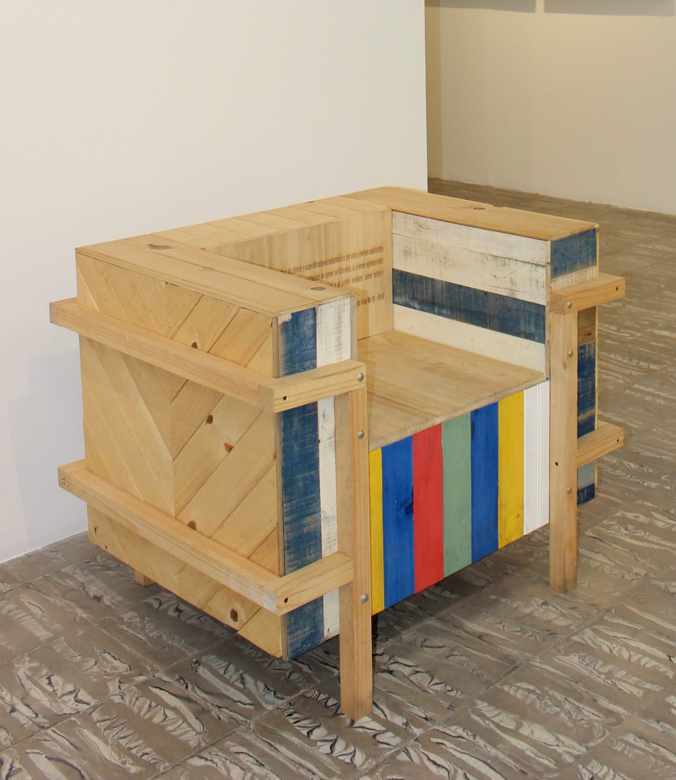 Henry Salazar, “LC2-C” (Le Corbusier chaise), 2023